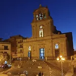 L'angolo Sulla Piazza 3*