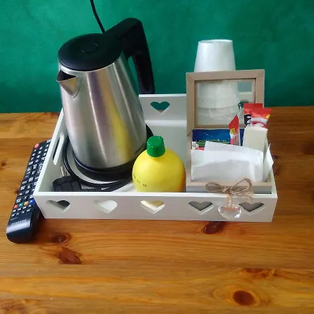 L'angolo Sulla Piazza 3*